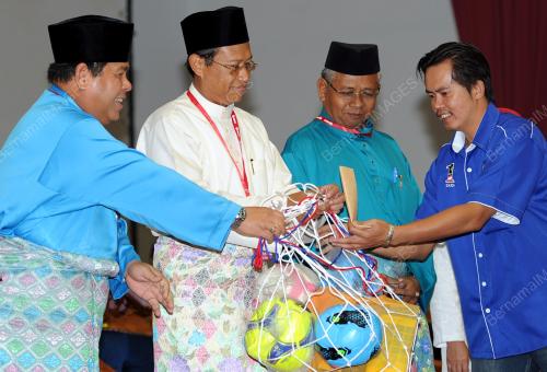 MK03_02092012_UMNO_SUMBANGAN