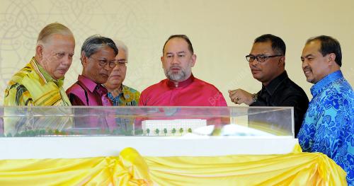 MK03_04032017_AGONG_MAHKAMAH