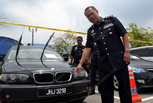 MK03_04042014_KERETA_CURI