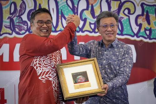 DATUK SERI WONG CHUN WAI