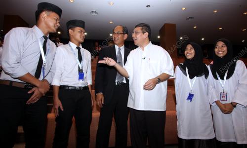 MK03_04092012_SISWA_UTEM
