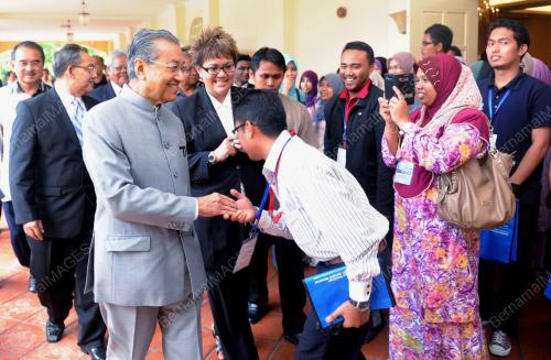 MK03_04122012_TUN_M_PELAJAR