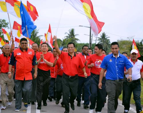 MK03_05052012_GHANI_BENDERA