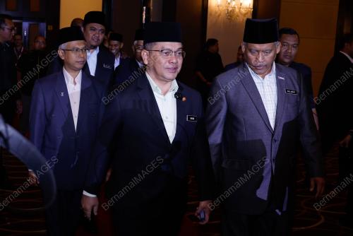 DATUK DR MOHD NA'IM MOKHTAR