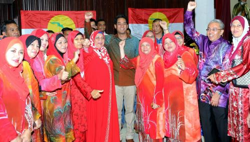 MK03_06042014_KJ_WANITA