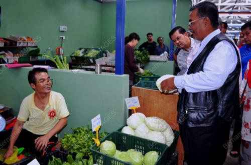 MK03_06112017_BN201711050470_PASAR