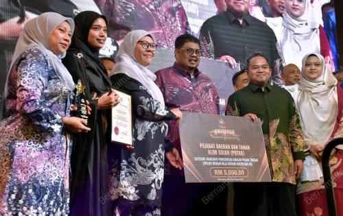 DATUK SERI AB RAUF YUSOH
