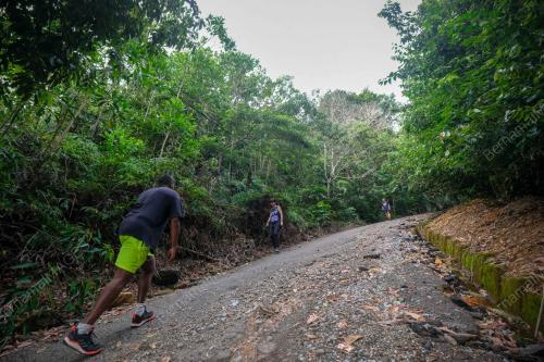 BUKIT BERUANG