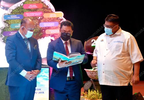 DATUK SERI SULAIMAN MD ALI