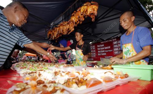 MK03_08062016_BAZAAR_RAMADHAN