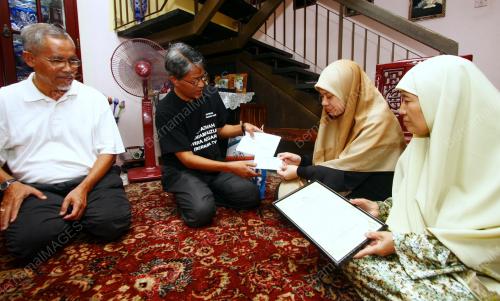 DATUK HASSAN ABDUL RAHMAN