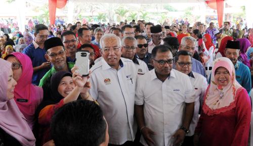 MK03_08122016_MAHDZIR
