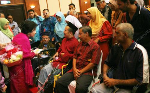 MK03_09022011_ROSMAH_PESAKIT