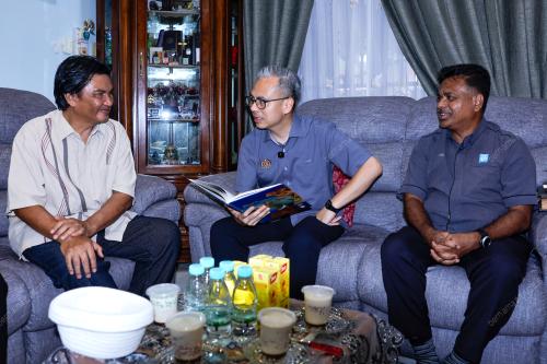DATUK FAHMI FADZIL