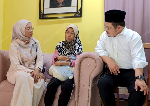 DATUK SERI SHAMSUL ISKANDAR MOHD AKIN