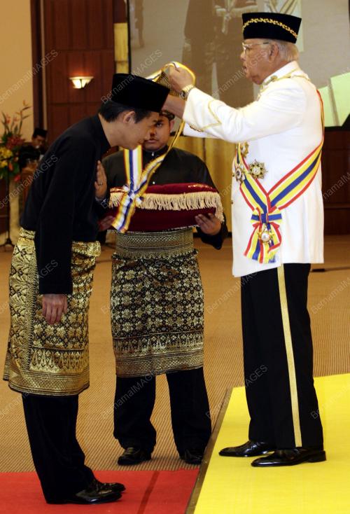 TUN MOHD KHALIL YAAKOB_DARJAH