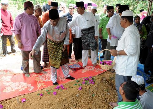 MK03_11032013_SPEAKER_LENDU