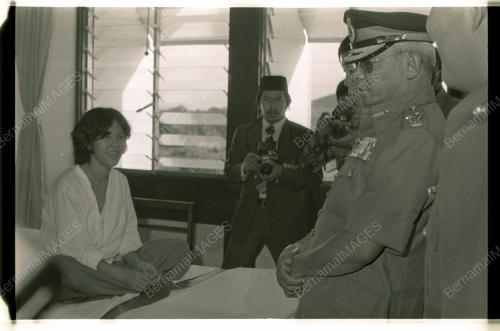 AGONG DI HOSPITAL TENTERA MELAKA