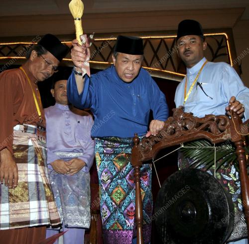 AHMAD ZAHID HAMIDI