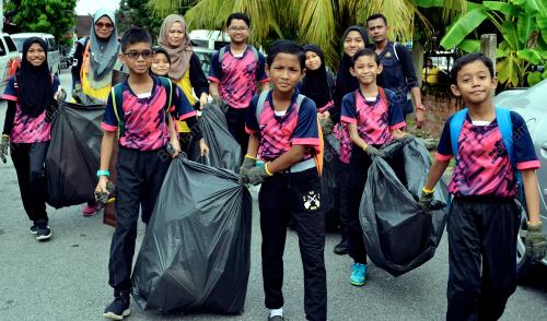 MK03_11112018_GOTONG-ROYONG
