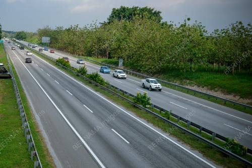 TINJAUAN TRAFIK