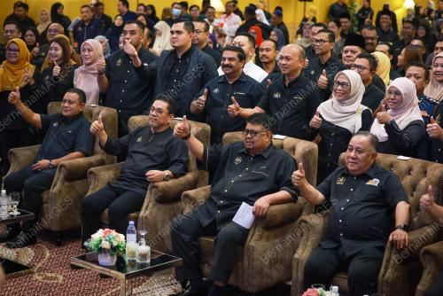 DATUK SERI AB RAUF YUSOH