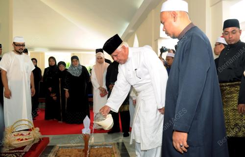 MK03_13072013_ABU_ZAHAR_TYT