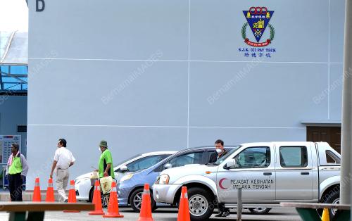 MK03_14042015_SEKOLAH1