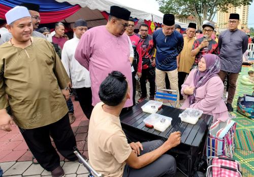 DATUK SERI AB RAUF YUSOH