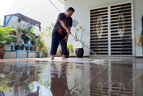 BANJIR KILAT