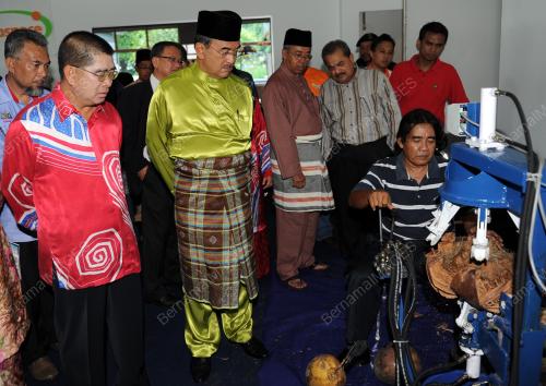DATUK SERI DR MAXIMUS ONGKILI