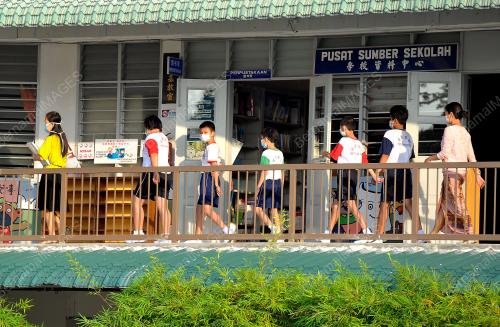 MK03_16042015_SEKOLAH