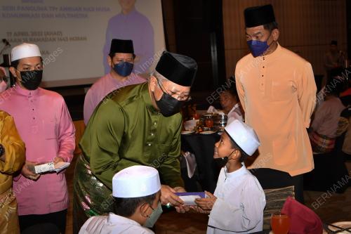 TAN SRI ANNUAR MUSA