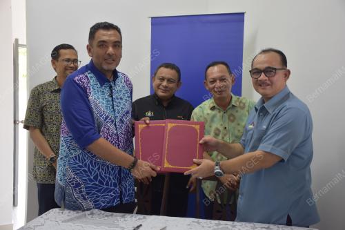 DATUK ZULKIFLEE MOHD ZIN