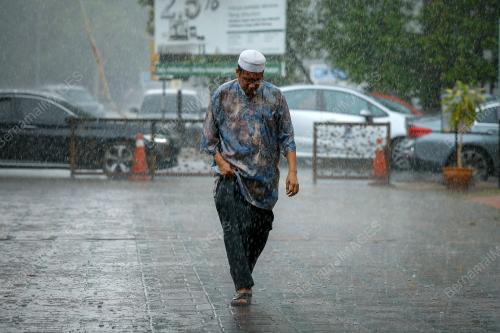 HUJAN
