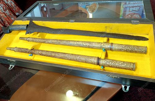 ARTIFAK KERIS HANG TUAH