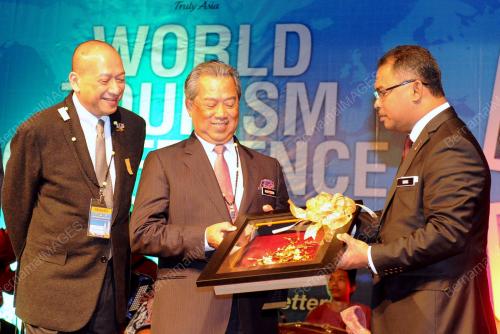 MK03_21102013_TPM_CENDERAHATI
