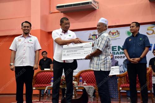 DATUK ABDUL RAZAK ABDUL RAHMAN