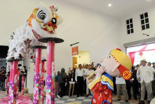 MK03_23012017_NAZRI_FAMOSA