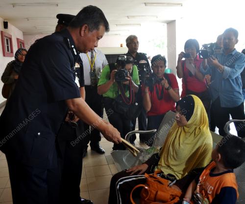 MK03_23092013_POLIS_ISTERI