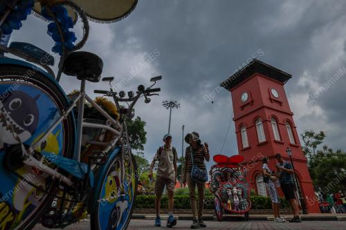 BANGUNAN STADTHUYS