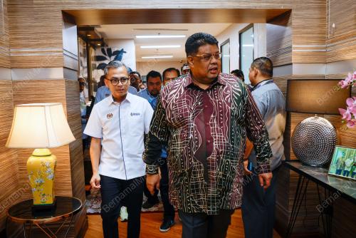 DATUK SERI AB RAUF YUSOH