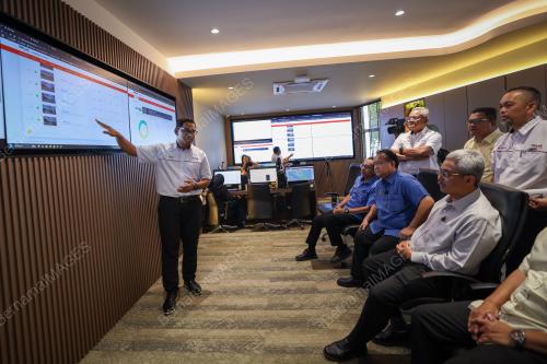 DATUK SERI ALEXANDER NANTA LINGGI