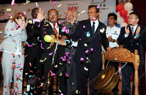 DATUK SERI AHMAD SHABERY CHEEK