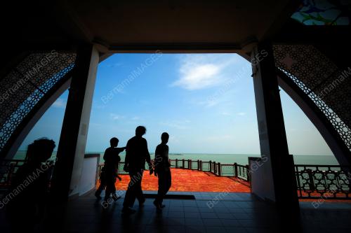 MASJID SELAT MELAKA