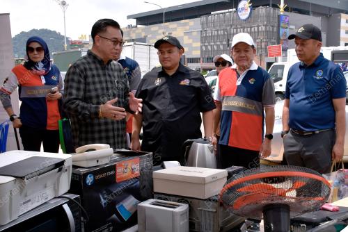 DATUK RAIS YASIN