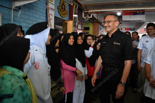 DATUK SERI HISHAMMUDDIN TUN HUSSEIN