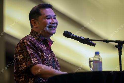 RAFIZI RAMLI