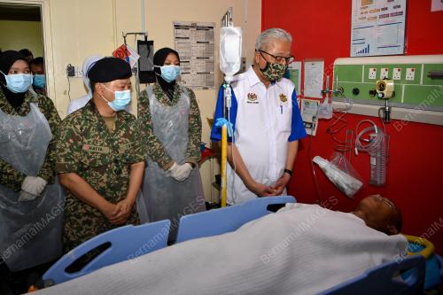 DATUK SERI ISMAIL SABRI YAAKOB