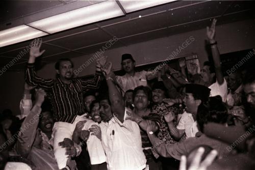 TAN SRI ABDUL RAHIM THAMBY CHIK